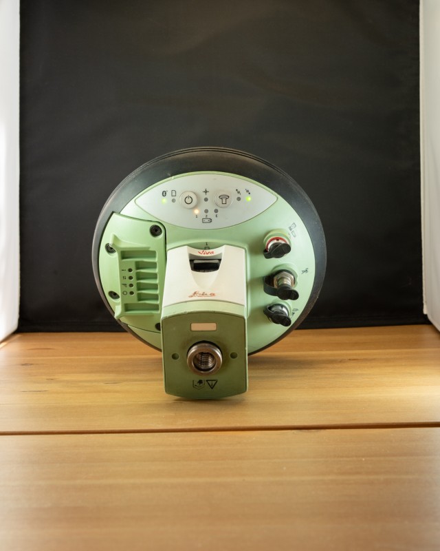 Leica GS15 GNSS + RX1250TC Controller